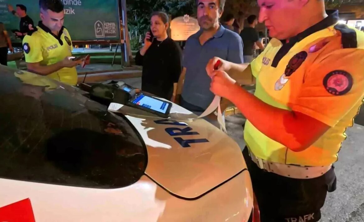 alkollu-sofore-ceza-bayan-polis-memurundan-gazeteciye-hakaret-HKkISnMY.jpg